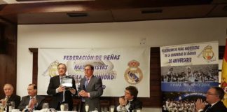 Homenaje a Florentino Pérez por la Federación de Peñas Madridistas de la CAM