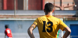Futbolistas durante un partido celebrado con motivo del 9º Torneo Juvenil Ciudad de Esplugas de Llobregat. Flickr