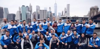 Los futbolistas de conjunto armero posan en la ciuda de Nueva York durante la pasada gira en Estados Unidos. SD Eibar