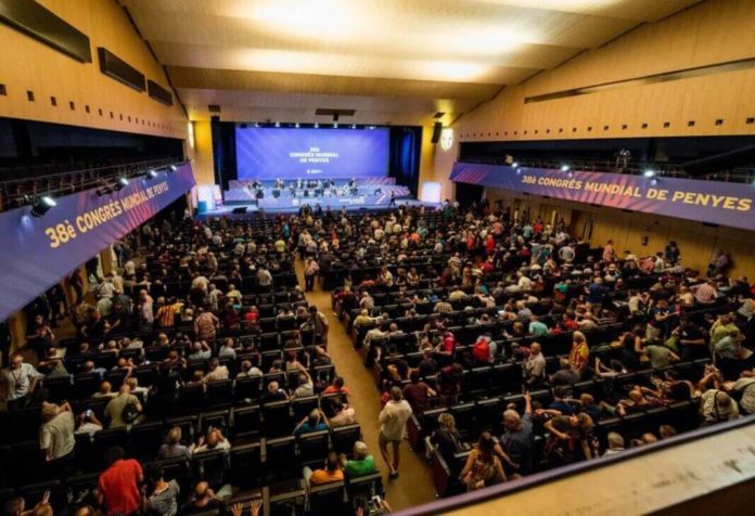diariodeaficionesunidas 38 congreso mundial de peñas del fc barcelona con mas de 1200 personas