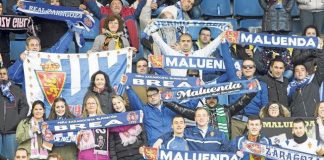 Peñistas de la Peña Maluenda animando al Real Zaragoza